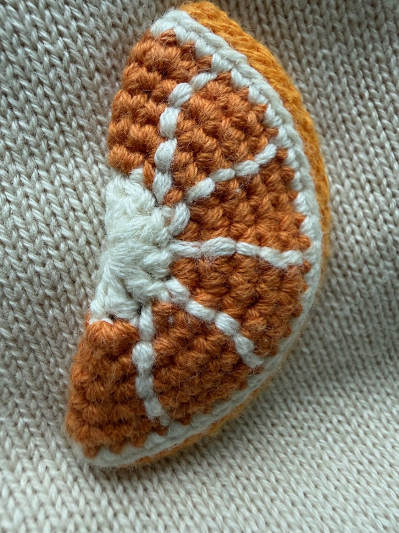 PS PAUL SMITH | Strickpullover mit Häkel-Früchte-Applikationen | Gr. L | Cremeweiß