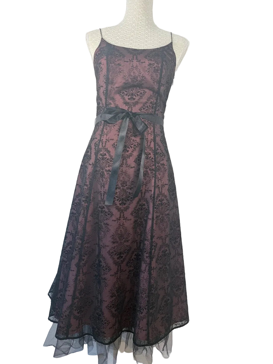 HUGO BOSS Spitzen-Kleid in Gr. 36
