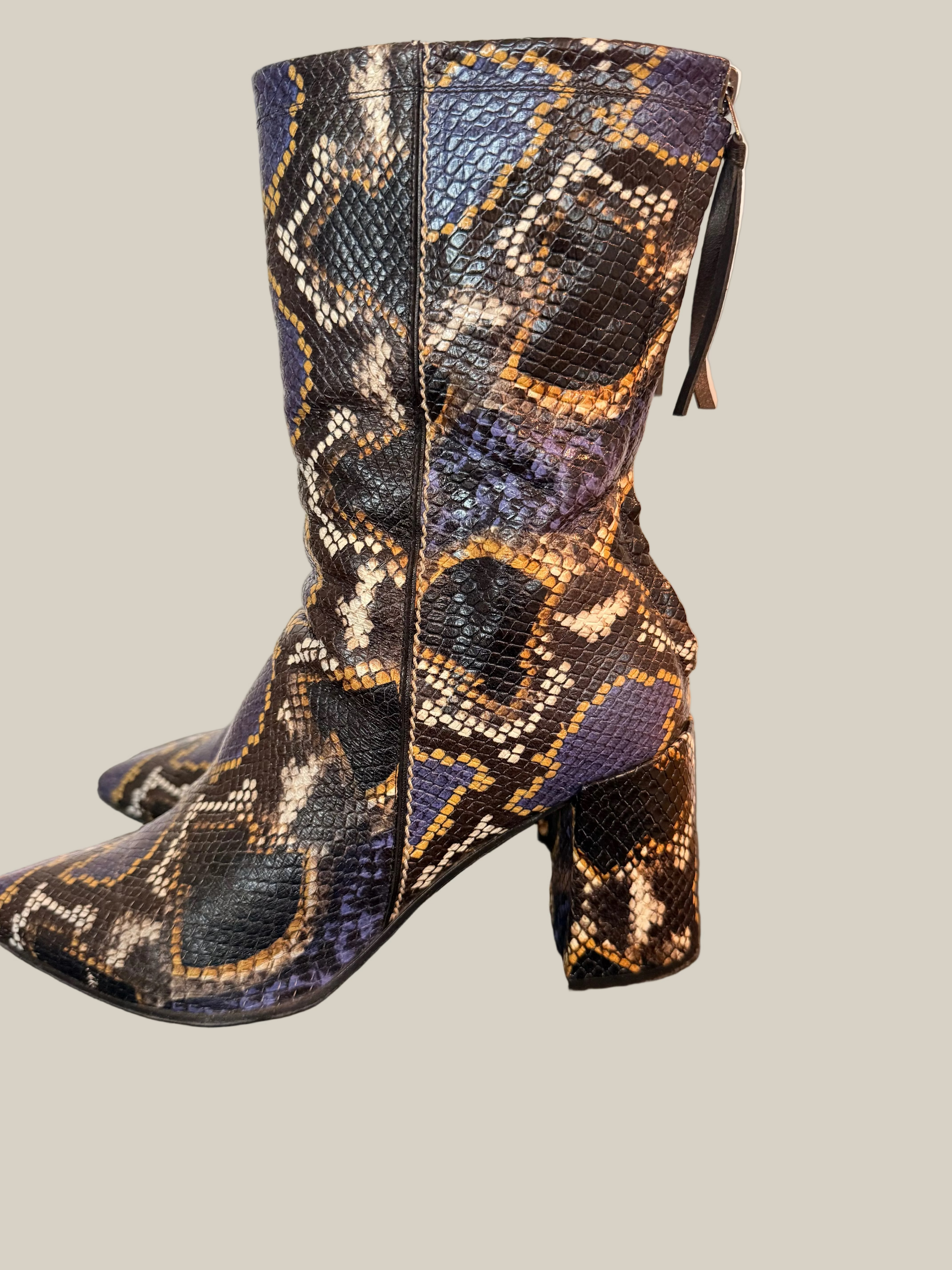 DorotheeSchumacher_Stiefelette_Python_39_ Ankle Boats Second Hand