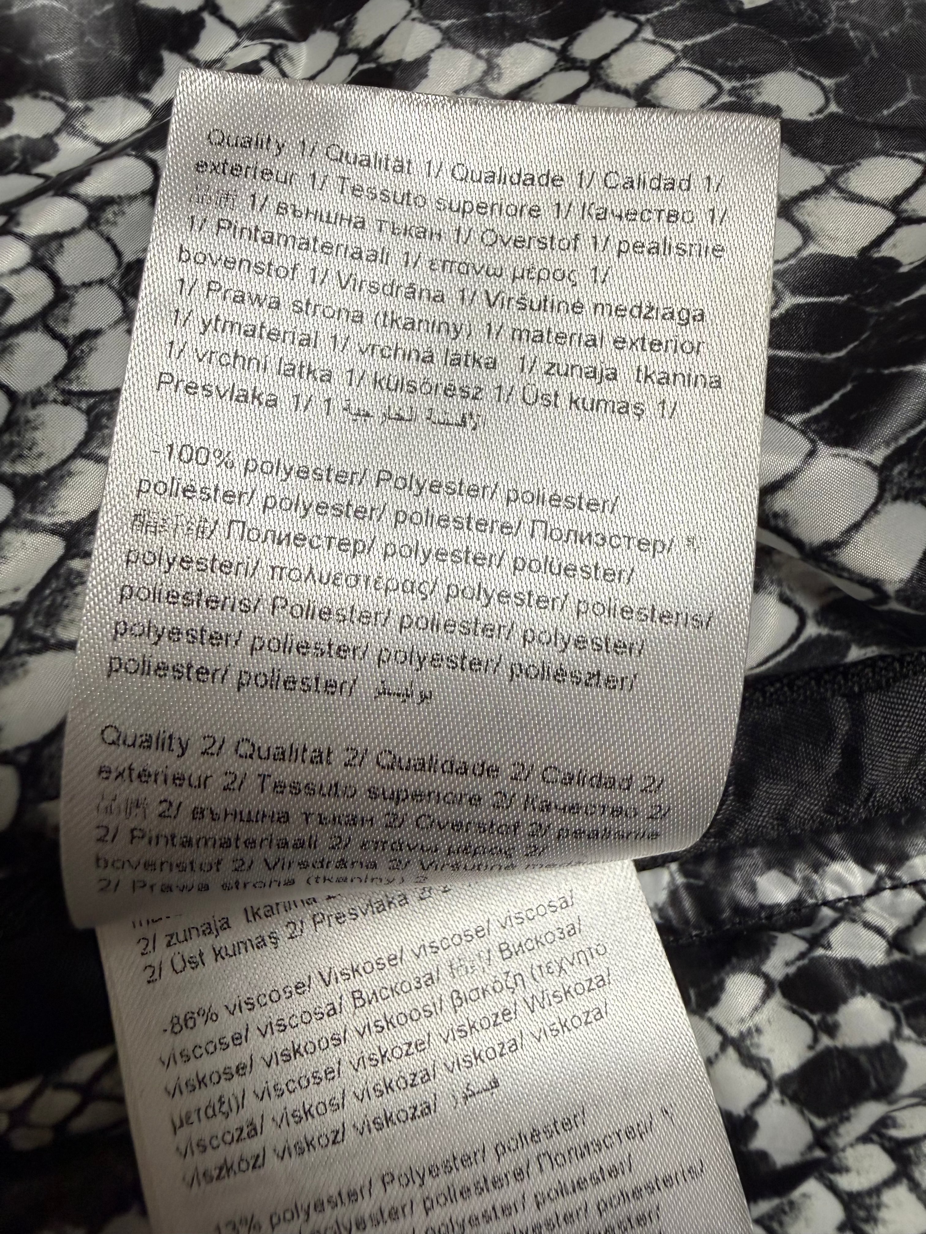 Escada_Bomberjacke_Animanprint_ Second Hand schwarz weiß