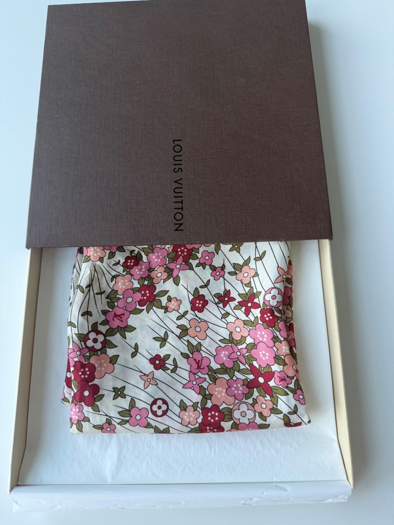 LOUIS VUITTON | Seidencarré Floral Monogram | 70 x 70 cm 