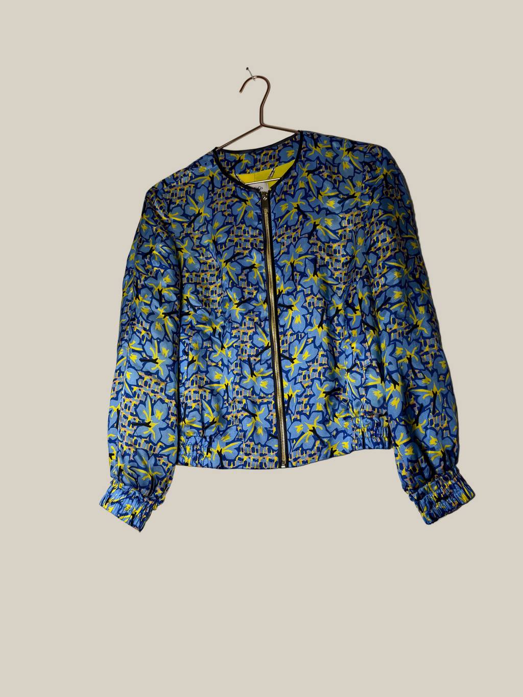 MaxundCo_Bomberjacke_floral_ Second Hand gelbes Futter