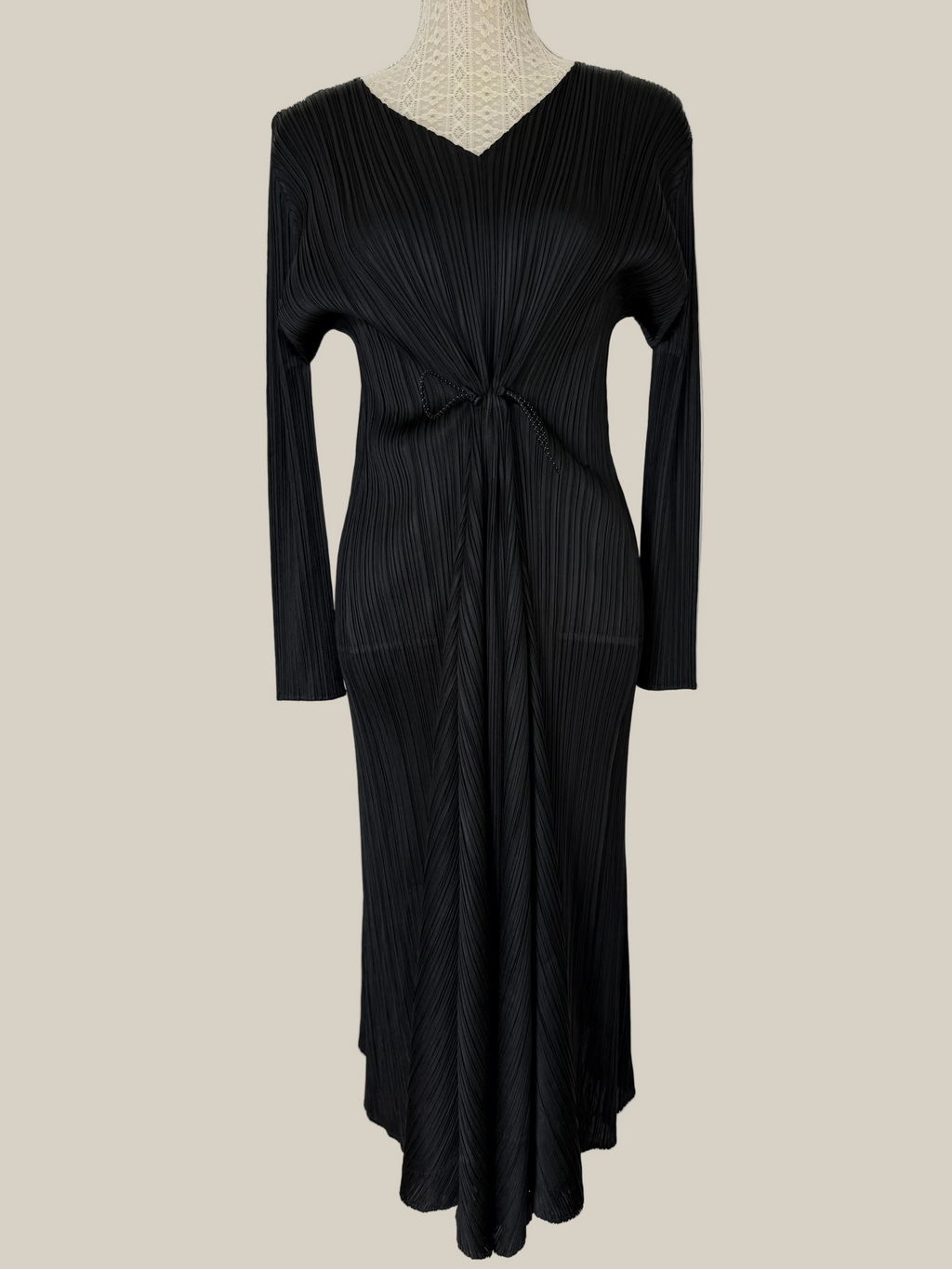 Issey Miyake Pleats Please Kleid Plissee schwarz Gr. 5 Second Hand top-zustand neuwertig